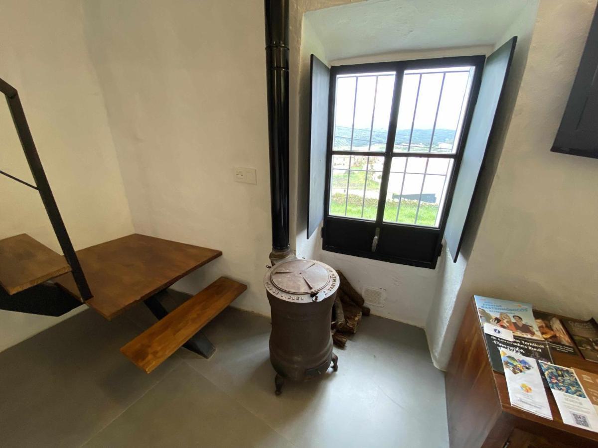 푸엔테스데레온 La Martela De Fuentes Casa De Diseno Rural 빌라 외부 사진